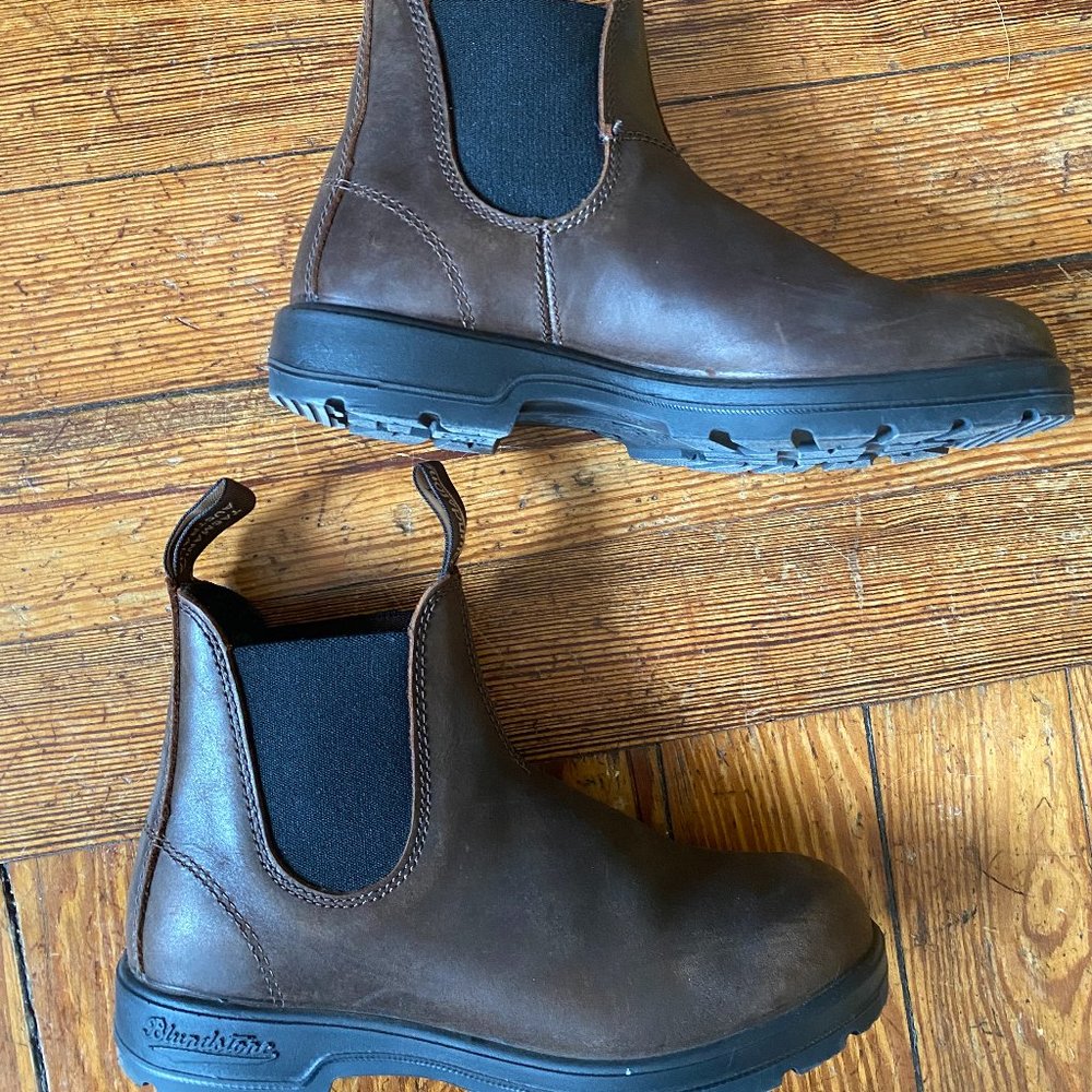 Blundstone Boots #550s. Size 8